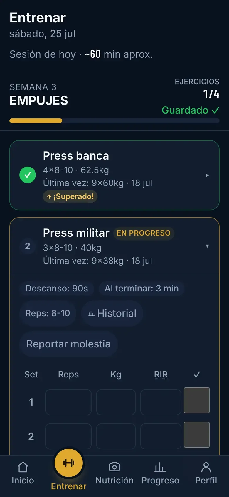 Press banca completado con progreso 1 de 4, «Guardado ✓» y el siguiente ejercicio en progreso